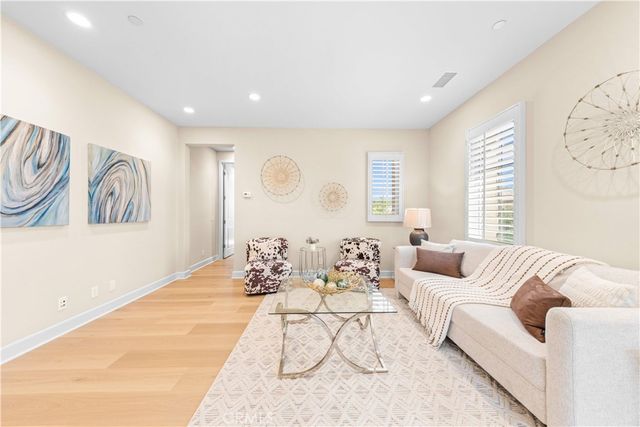 53 Tundra, Irvine, CA 92602