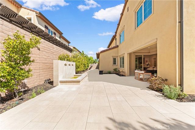 53 Tundra, Irvine, CA 92602