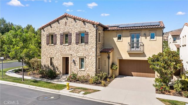 53 Tundra, Irvine, CA 92602