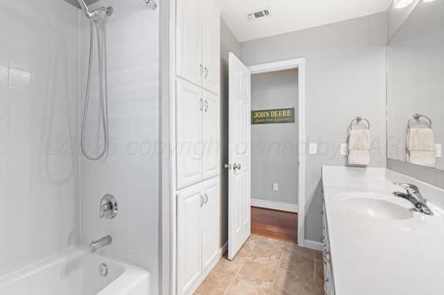 110 Fairview Street, Borger, TX 79007