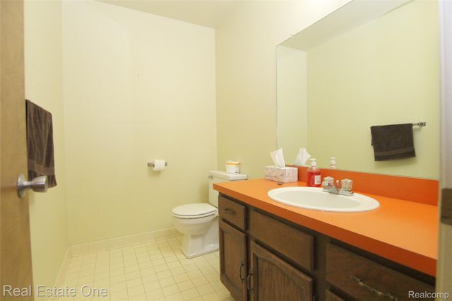 4458 Southmoor Lane, West Bloomfield Charter Township, MI 48323