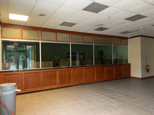 8300 S Marquette Avenue, Chicago, IL 60617