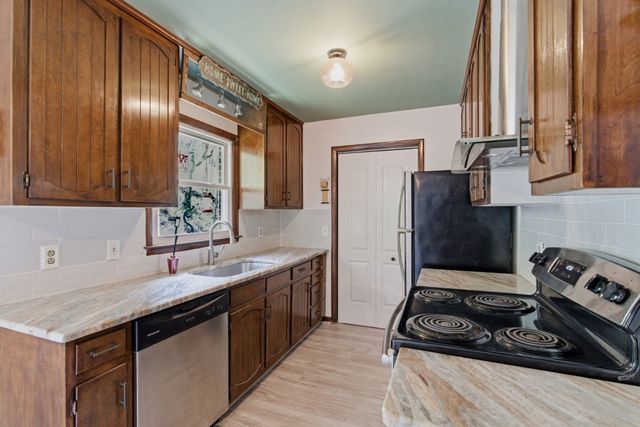 557 Holt Valley Rd, Nashville, TN 37221