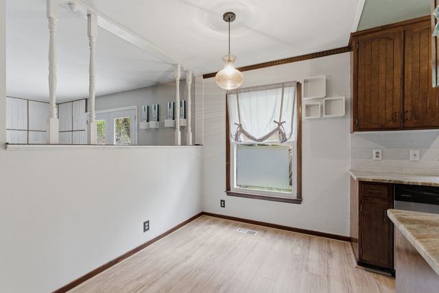 557 Holt Valley Rd, Nashville, TN 37221