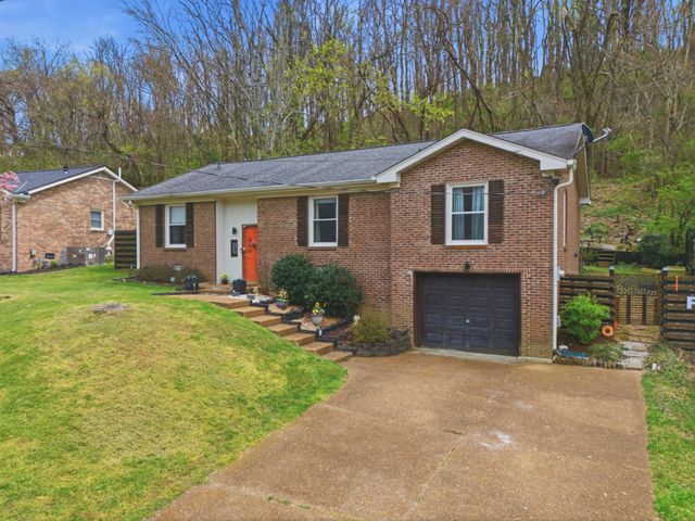 557 Holt Valley Rd, Nashville, TN 37221