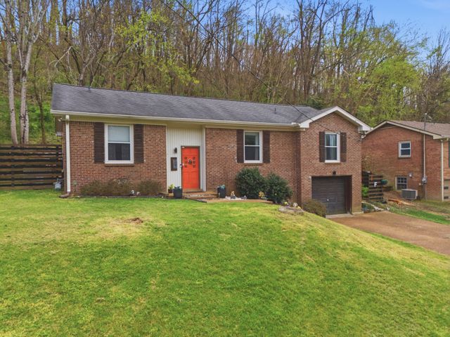 557 Holt Valley Rd, Nashville, TN 37221