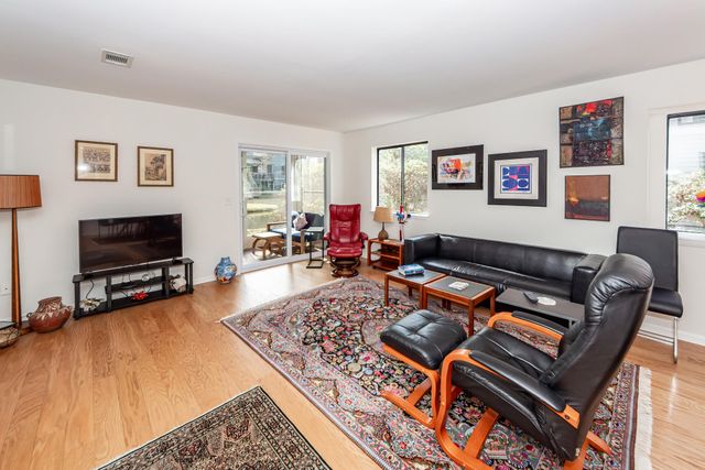 1141 Shadow Lake Circle J, Mount Pleasant, SC 29464