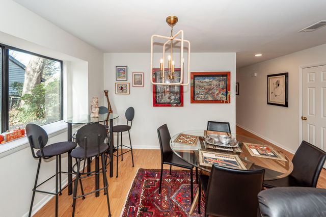 1141 Shadow Lake Circle J, Mount Pleasant, SC 29464