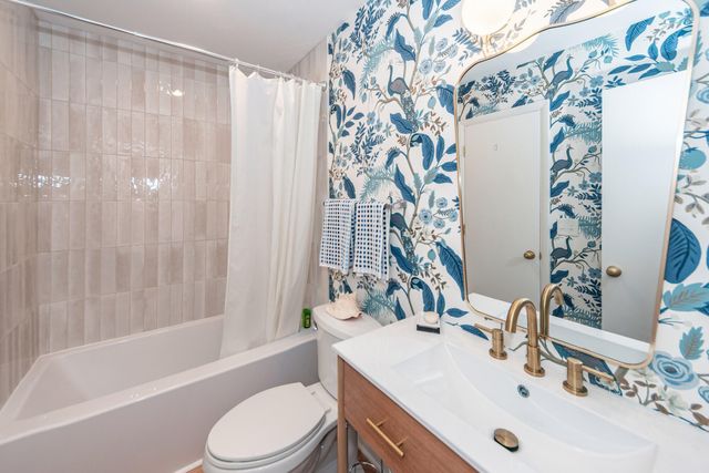 1141 Shadow Lake Circle J, Mount Pleasant, SC 29464