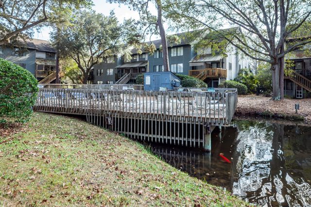 1141 Shadow Lake Circle J, Mount Pleasant, SC 29464