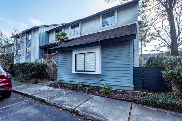 1141 Shadow Lake Circle J, Mount Pleasant, SC 29464