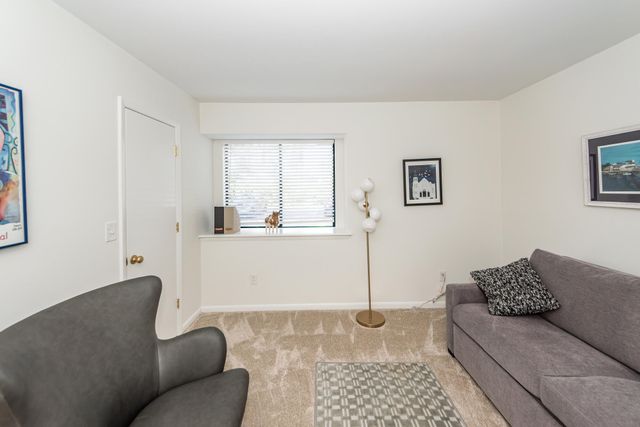 1141 Shadow Lake Circle J, Mount Pleasant, SC 29464