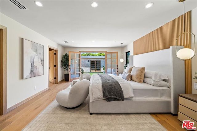 14537 Hesby Street, Sherman Oaks, CA 91403