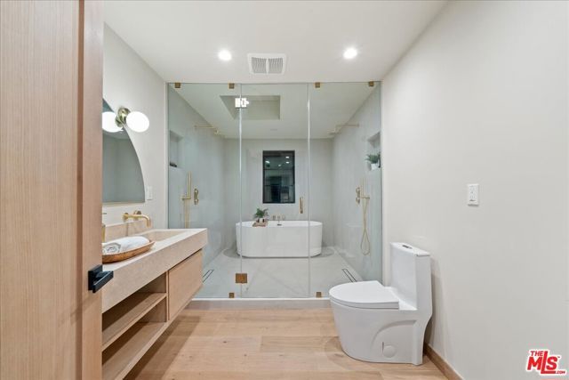 14537 Hesby Street, Sherman Oaks, CA 91403