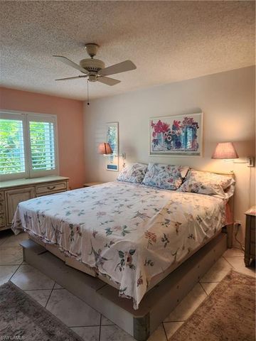 1629 Spoonbill LN 1629-A, Naples, FL 34105