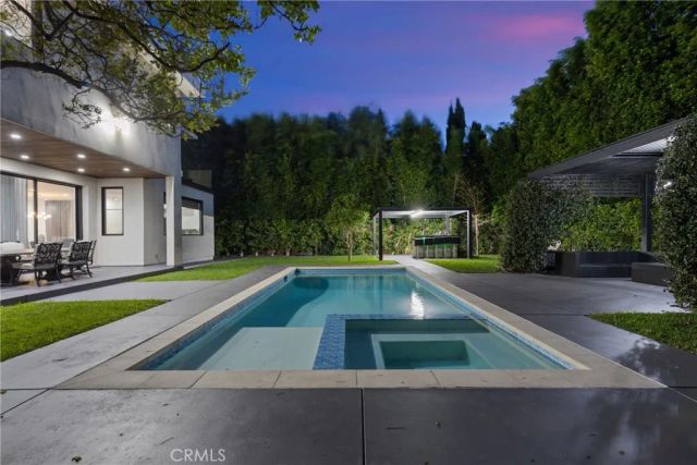 4545 Stern Avenue, Sherman Oaks, CA 91423