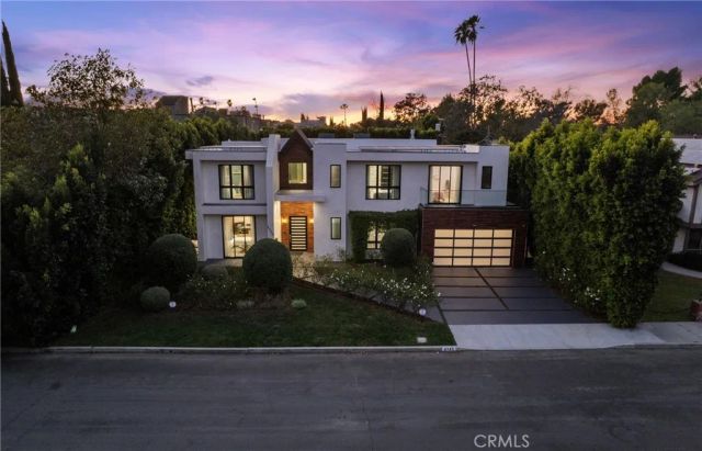 4545 Stern Avenue, Sherman Oaks, CA 91423