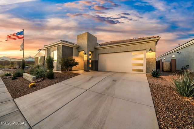 12725 E Russo Drive, Vail, AZ 85641