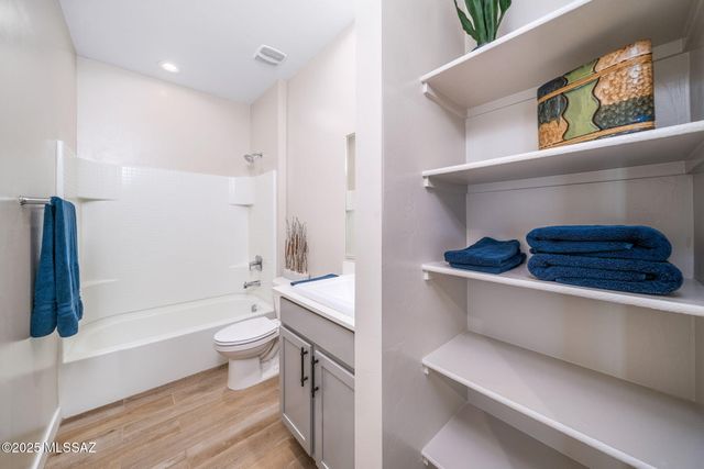 12725 E Russo Drive, Vail, AZ 85641