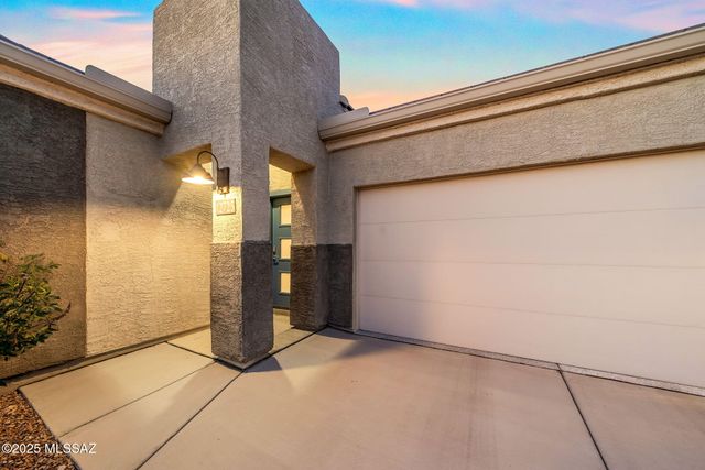 12725 E Russo Drive, Vail, AZ 85641