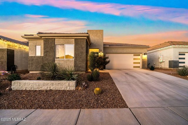 12725 E Russo Drive, Vail, AZ 85641