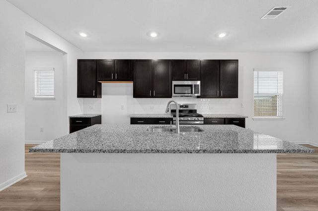14118 Edna Maxine WALK, Del Valle, TX 78617