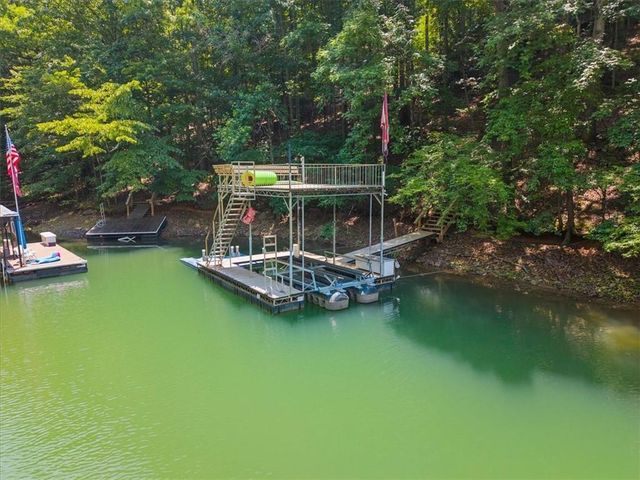 3410 Banks Mountain Place, Gainesville, GA 30506