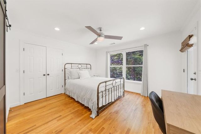 3410 Banks Mountain Place, Gainesville, GA 30506