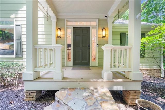 3410 Banks Mountain Place, Gainesville, GA 30506