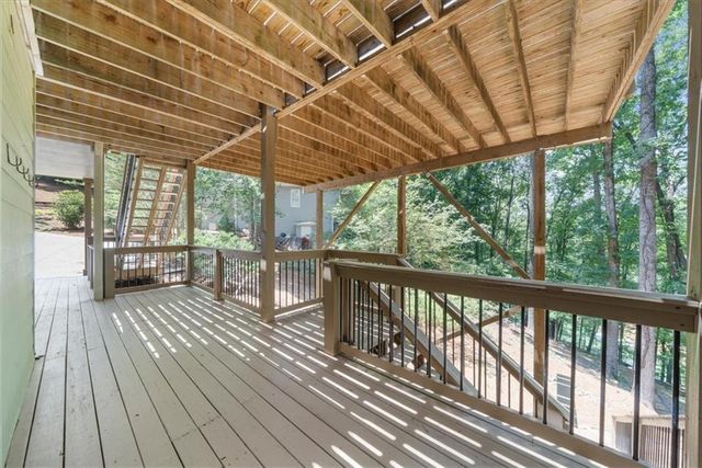 3410 Banks Mountain Place, Gainesville, GA 30506