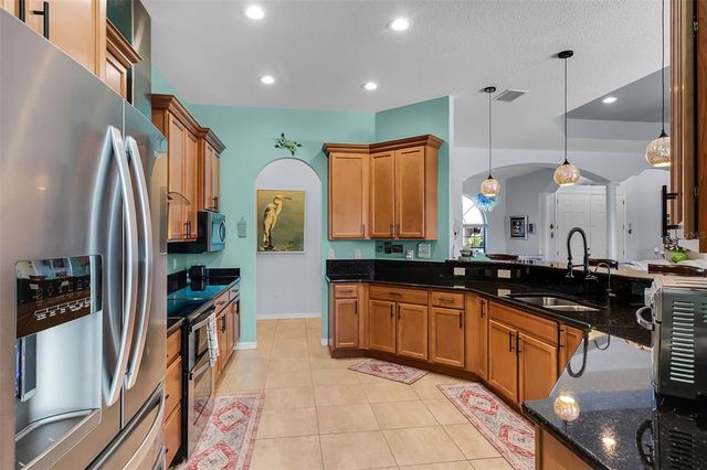 1394 OAKMONT DRIVE, Winter Haven, FL 33884