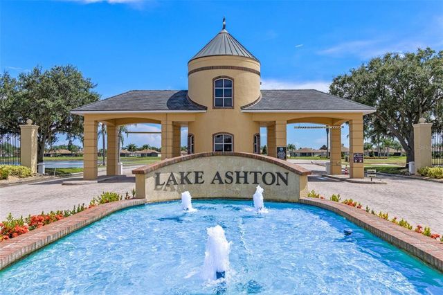 1394 OAKMONT DRIVE, Winter Haven, FL 33884
