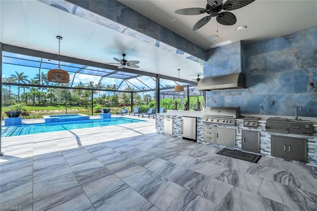 15495 Rio Ponace CT, Naples, FL 34114