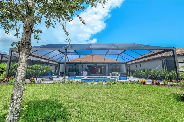 15495 Rio Ponace CT, Naples, FL 34114