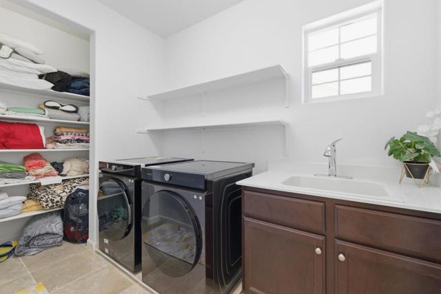 2429 Northington Drive, Tracy, CA 95377