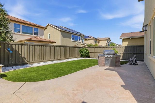 2429 Northington Drive, Tracy, CA 95377