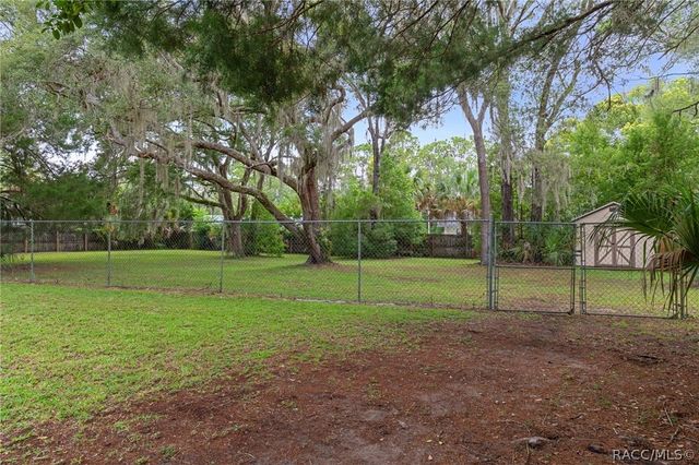 5931 N Brookgreen Drive, Crystal River, FL 34428