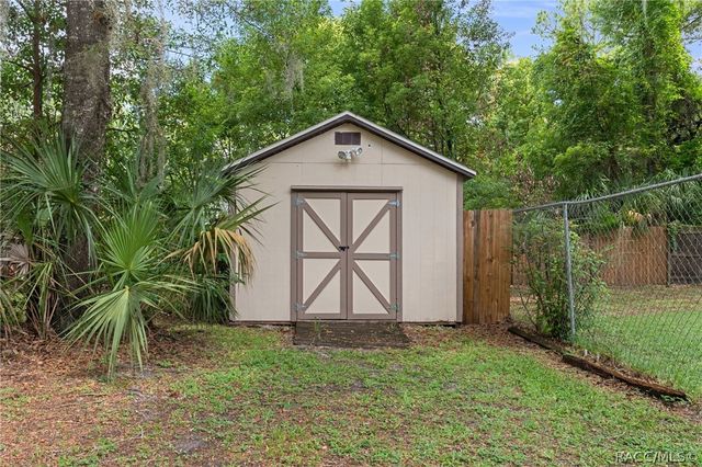 5931 N Brookgreen Drive, Crystal River, FL 34428