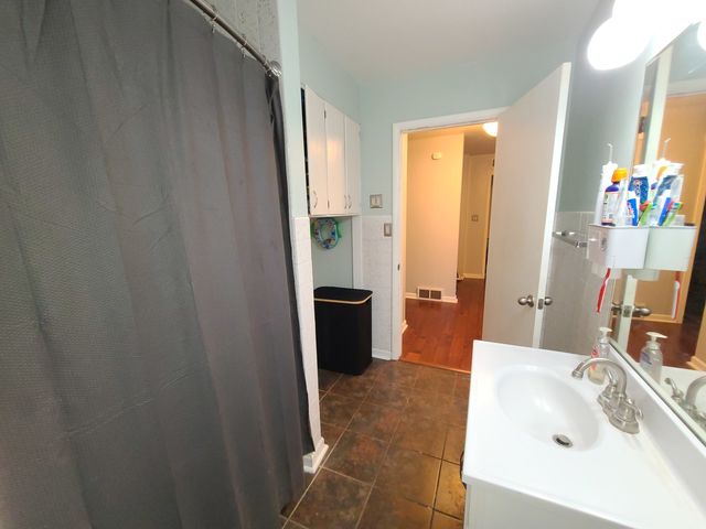 635 2nd Avenue, Dixon, IL 61021