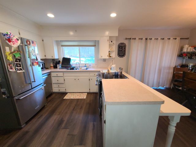 635 2nd Avenue, Dixon, IL 61021