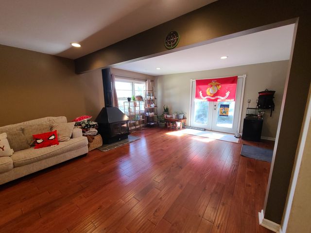 635 2nd Avenue, Dixon, IL 61021