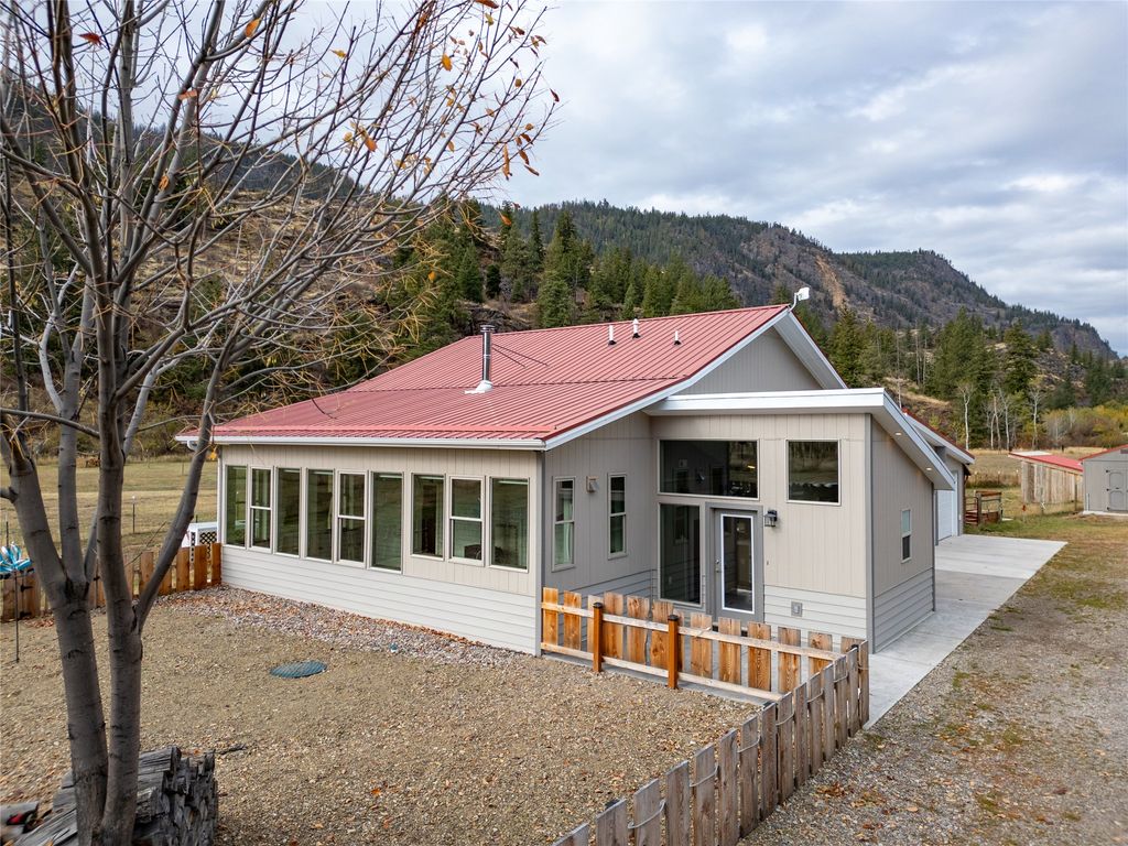 422 River Road E, Plains, MT 59859 photo 4
