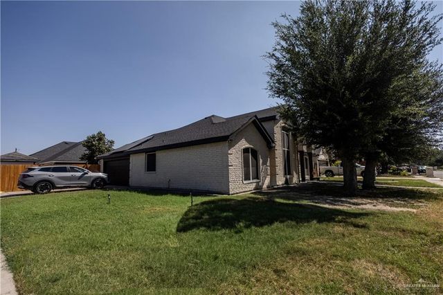 2002 W 42nd Street, Mission, TX 78573