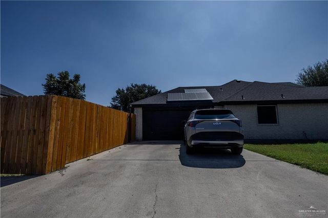 2002 W 42nd Street, Mission, TX 78573