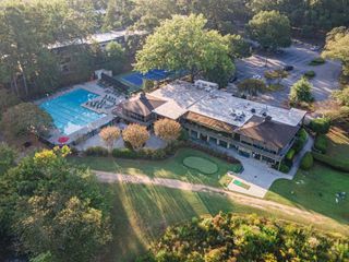 5 Cantey NW Place, Atlanta, GA 30327
