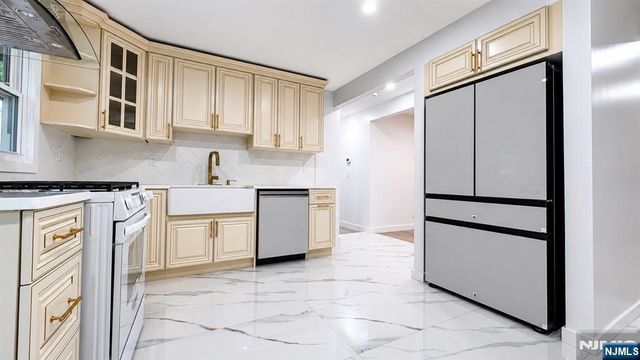 266 Hamilton Road, Teaneck, NJ 07666