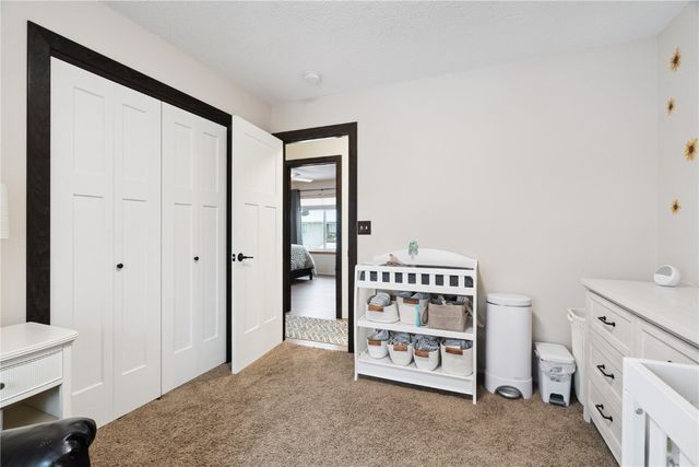 1211 Wolf Dr NW, Cedar Rapids, IA 52405