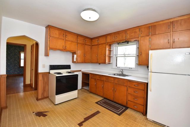 12814 W Hampton AVENUE, Butler, WI 53007