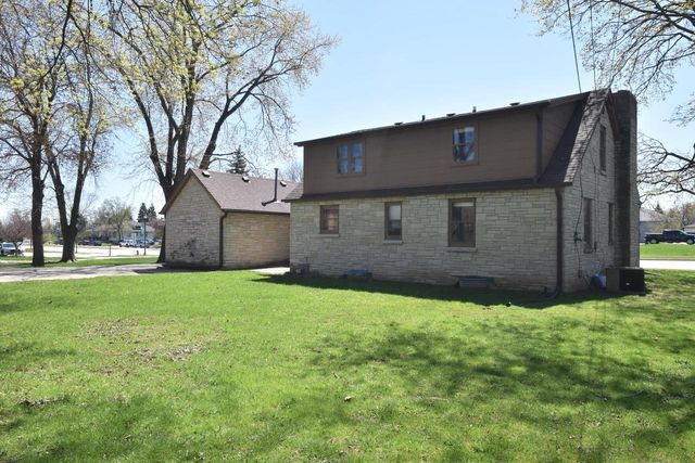 12814 W Hampton AVENUE, Butler, WI 53007
