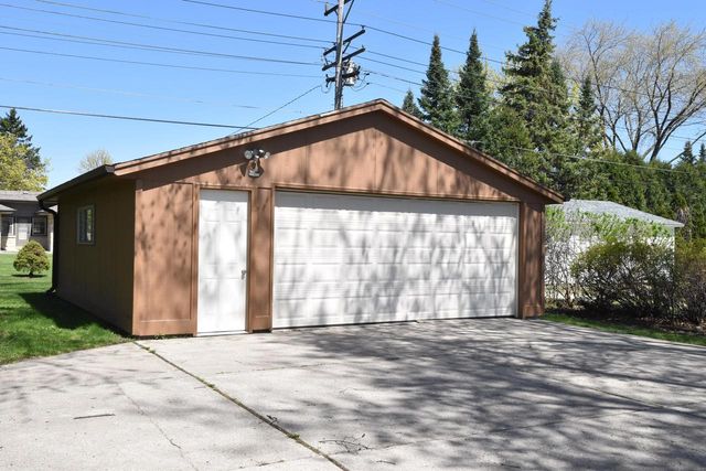 12814 W Hampton AVENUE, Butler, WI 53007